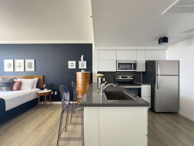 Building Photo - 2889 McFarlane Rd