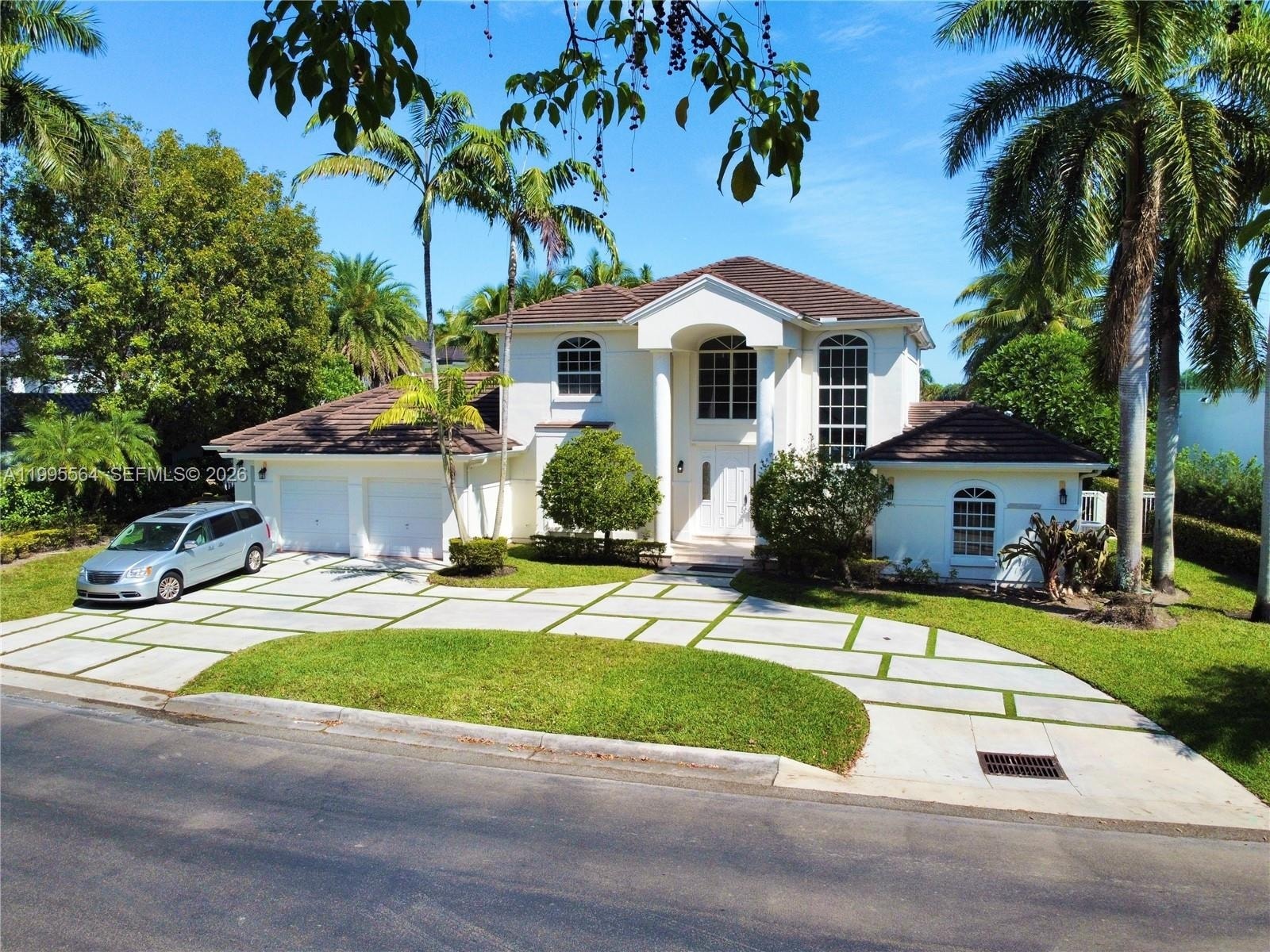 Building Photo - 5023 NW 94th Doral Pl