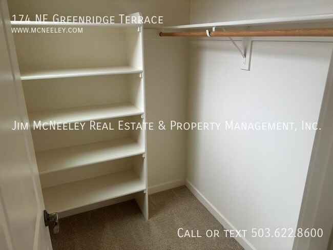 Building Photo - 174 NE Greenridge Terrace