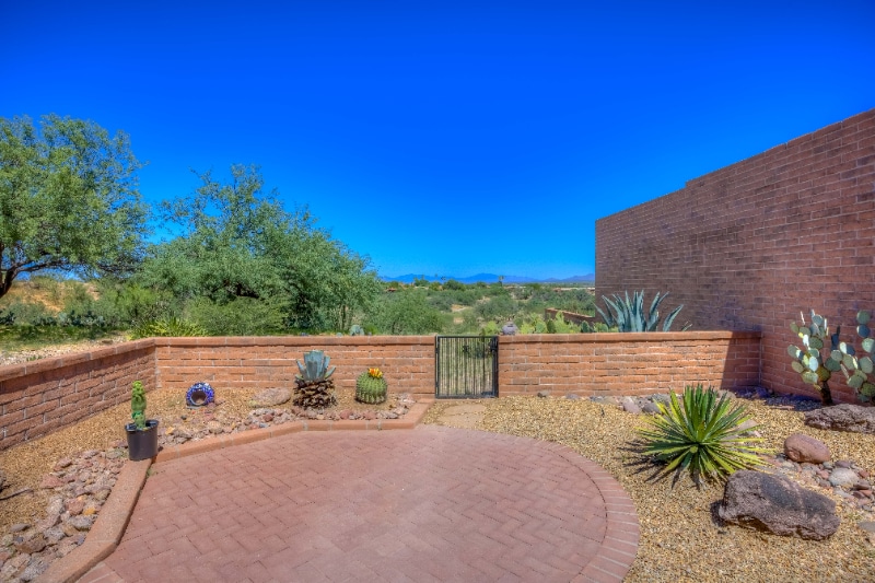 Building Photo - 1230 W Camino del Pato
