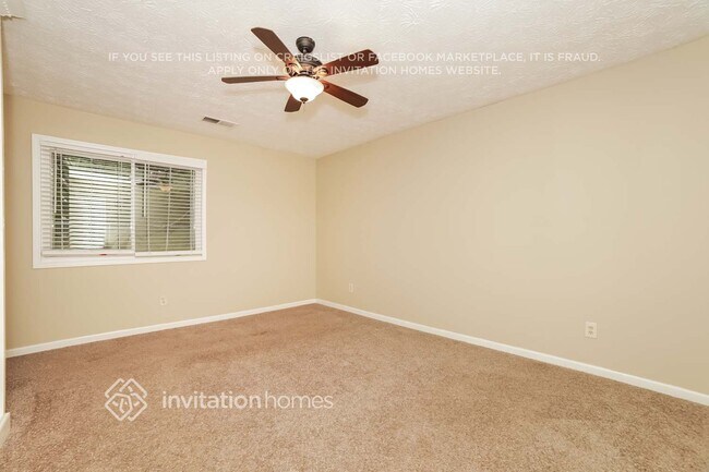 Building Photo - 4393 Fielding Ln