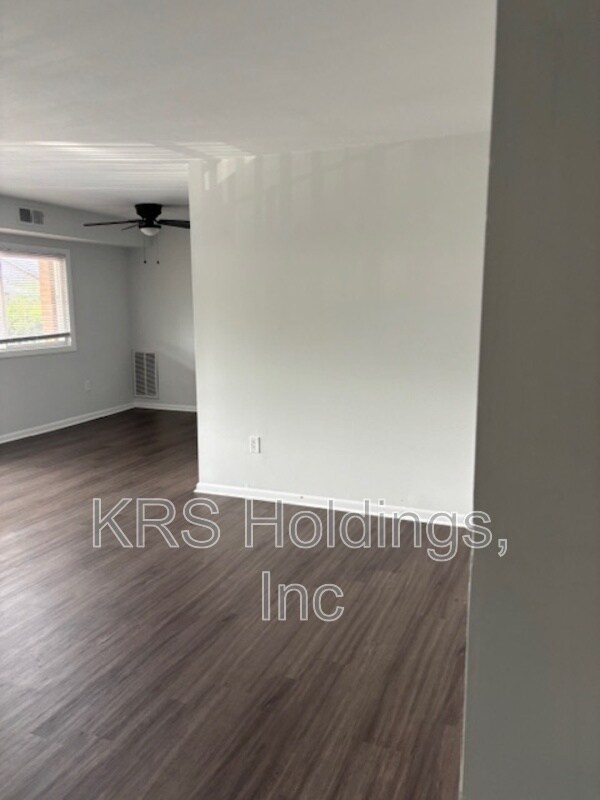Building Photo - 5604 Crenshaw Rd