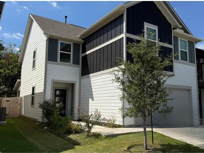 Primary Photo - 1515 Iberville Dr