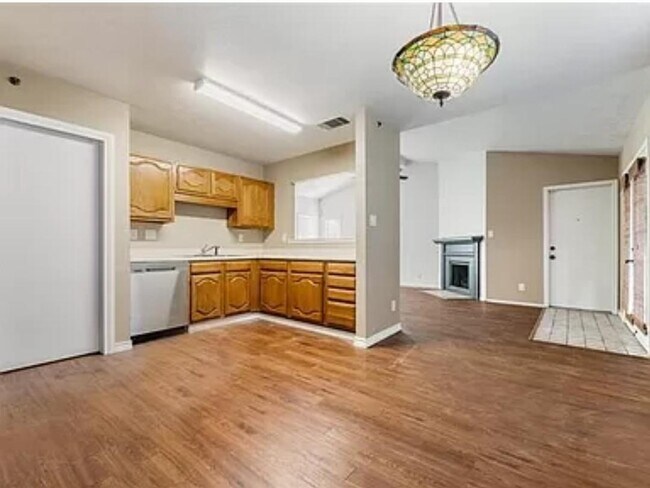 Building Photo - 3105 Boxwood Ln