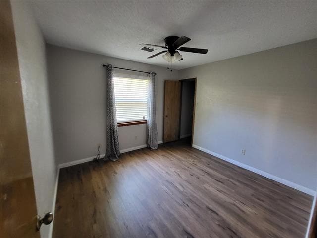 Building Photo - 1106 Meadowview Dr