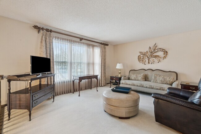 Building Photo - 1245 Michelle Ct