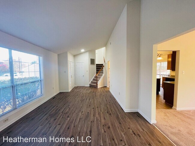 Building Photo - 4 br, 2.5 bath House - 9 Emerson Ct