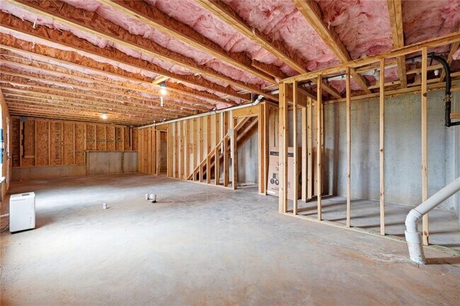 Building Photo - 6000 Screech Owl Dr