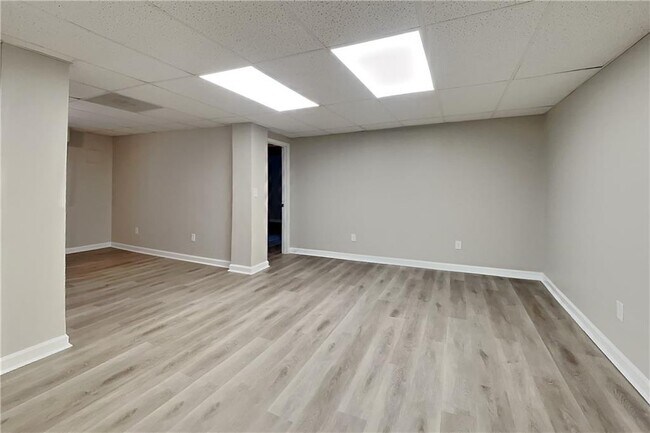 Building Photo - 5054 Arbor Ln SW