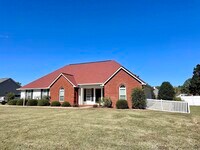 Building Photo - 205 Ellicott Dr