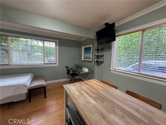 Building Photo - 301 N Hudson Ave