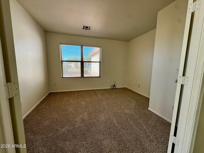 Building Photo - 15826 W Watson Ln