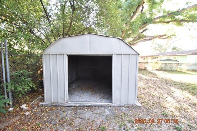 Building Photo - 10110 Alambra Ave