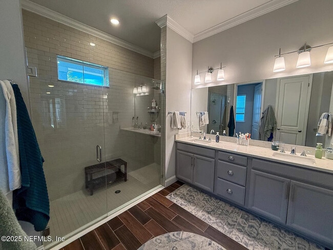 Building Photo - 2866 Montilla Dr