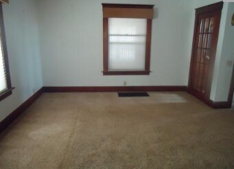 Building Photo - 1706 W Saginaw St