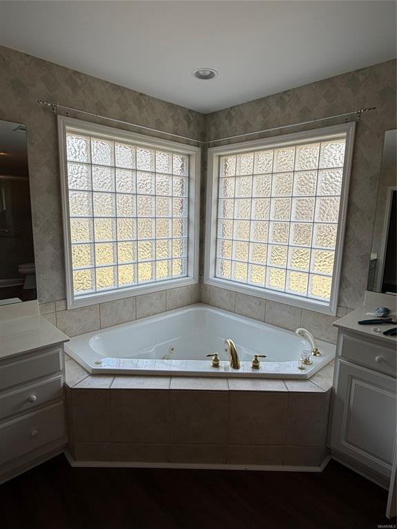 Building Photo - 8000 Bridgewater Trce