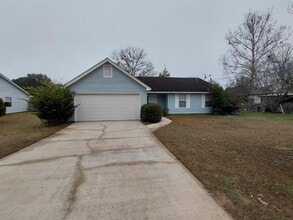 Building Photo - 1347 Lawndale Rd