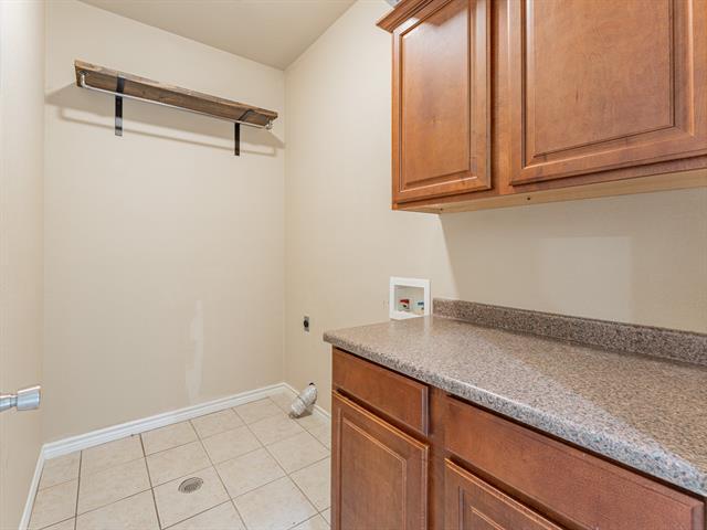 Building Photo - 210 Sendero Dr