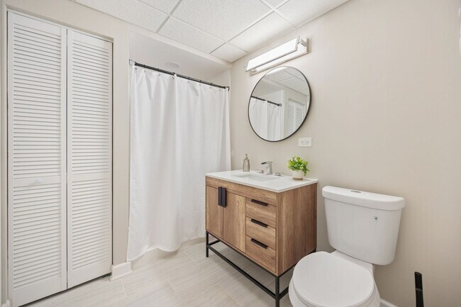 Building Photo - 14237 S Newberg Ct