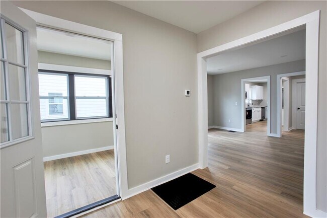 Building Photo - 1332 Thurgood St SW