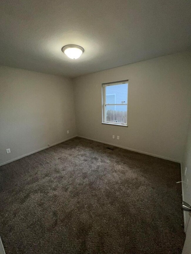 Building Photo - 658 Brower St