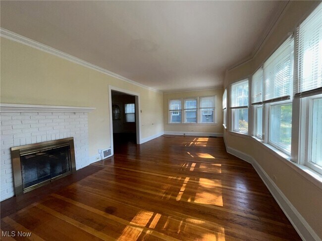 Building Photo - 17611 Winslow Rd