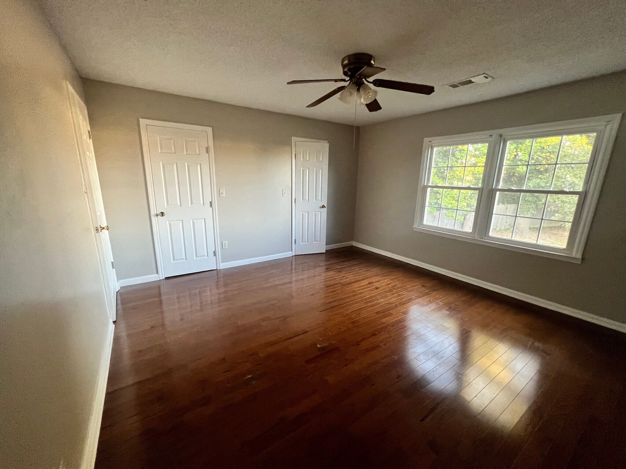 Building Photo - 333 Chapman Rd