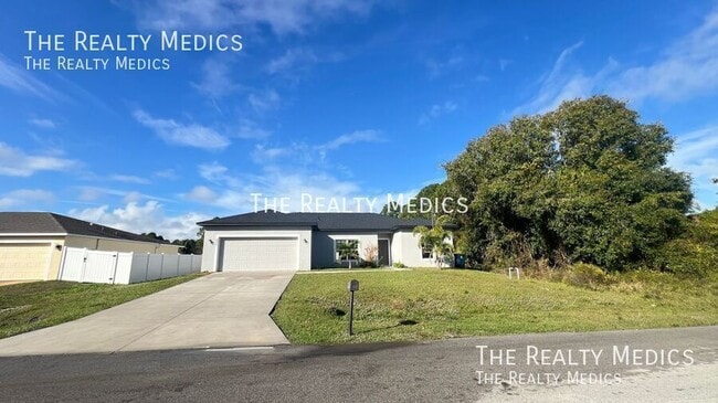 Building Photo - 270 Winfall Ave SW