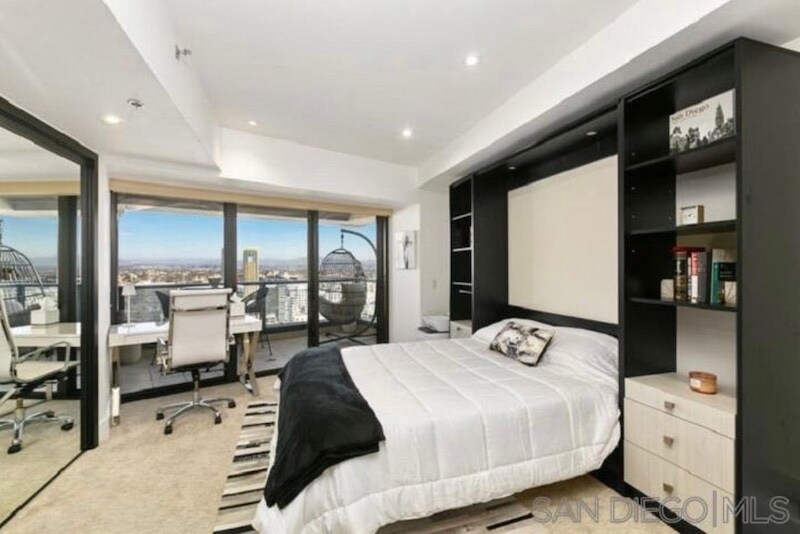 Building Photo - 200 Harbor Dr