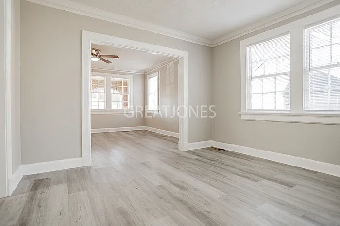 Building Photo - 3308 Woodlawn Ave