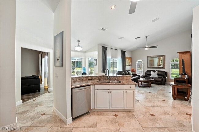 Building Photo - 5891 Golden Oaks Ln