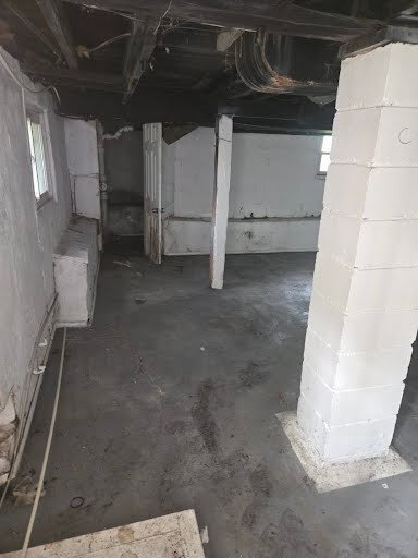 Building Photo - 1279 Purcell Ave