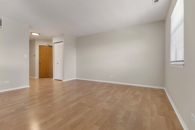 Building Photo - 86 Gant Cir