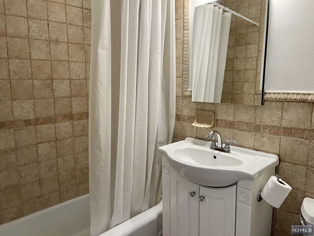 Building Photo - 1 Horizon Rd