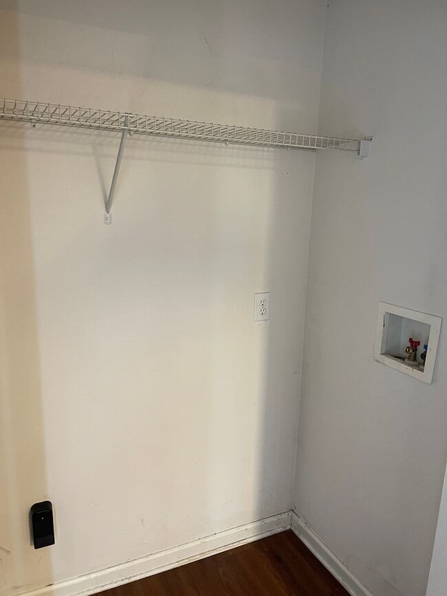 Building Photo - 3 Bed 2.5 Bath Nashville Opry Mills Area FOR LEASE