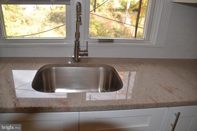 Building Photo - 243 Coverly Rd