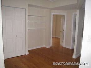 Building Photo - 475 Commonwealth Ave