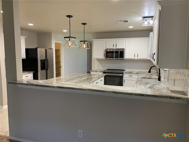 Building Photo - 5106 Whistle Stop Dr