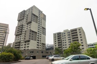 Building Photo - Bayview Towers