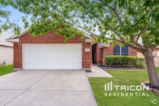Building Photo - 6701 Fairglen Dr