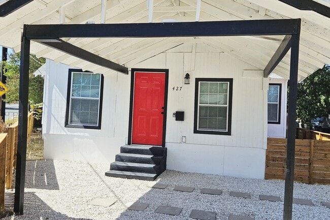 Building Photo - 427 Floyd Ave