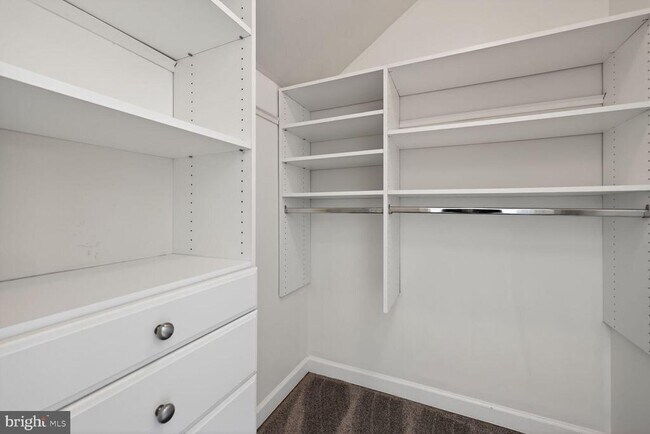 Building Photo - 593 Cedar Spring St