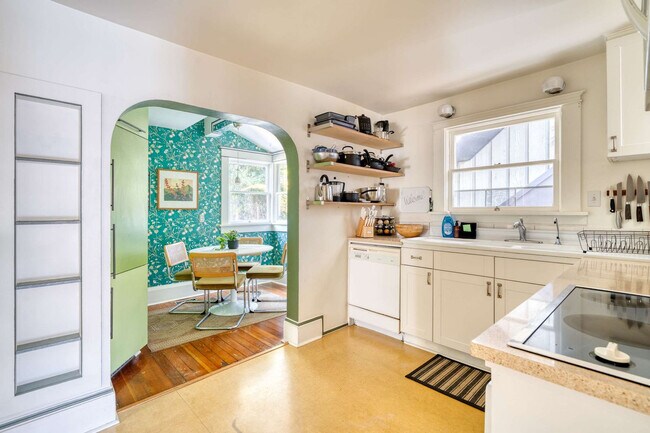 Building Photo - 1235 N Prescott St