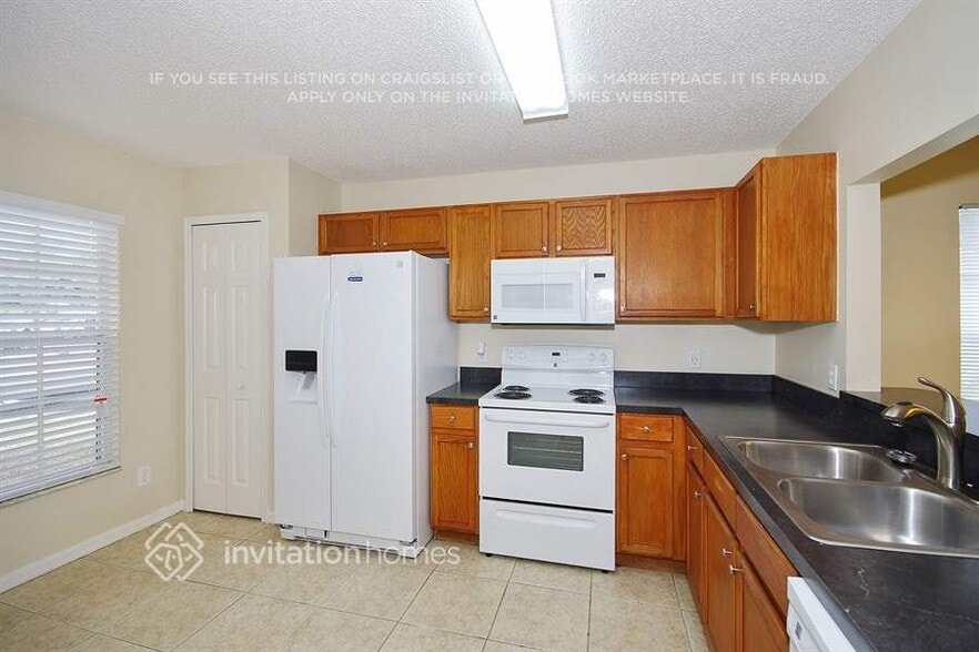 Building Photo - 1537 Sunset View Cir