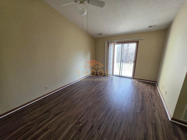 Building Photo - 2801/2803 Plaza Ln