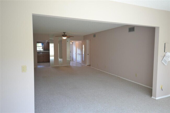 Building Photo - 2471 Sumatran Way