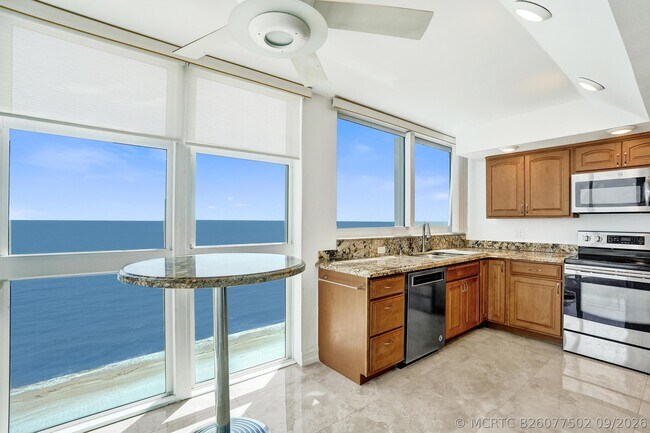 Building Photo - 1360 S Ocean Blvd