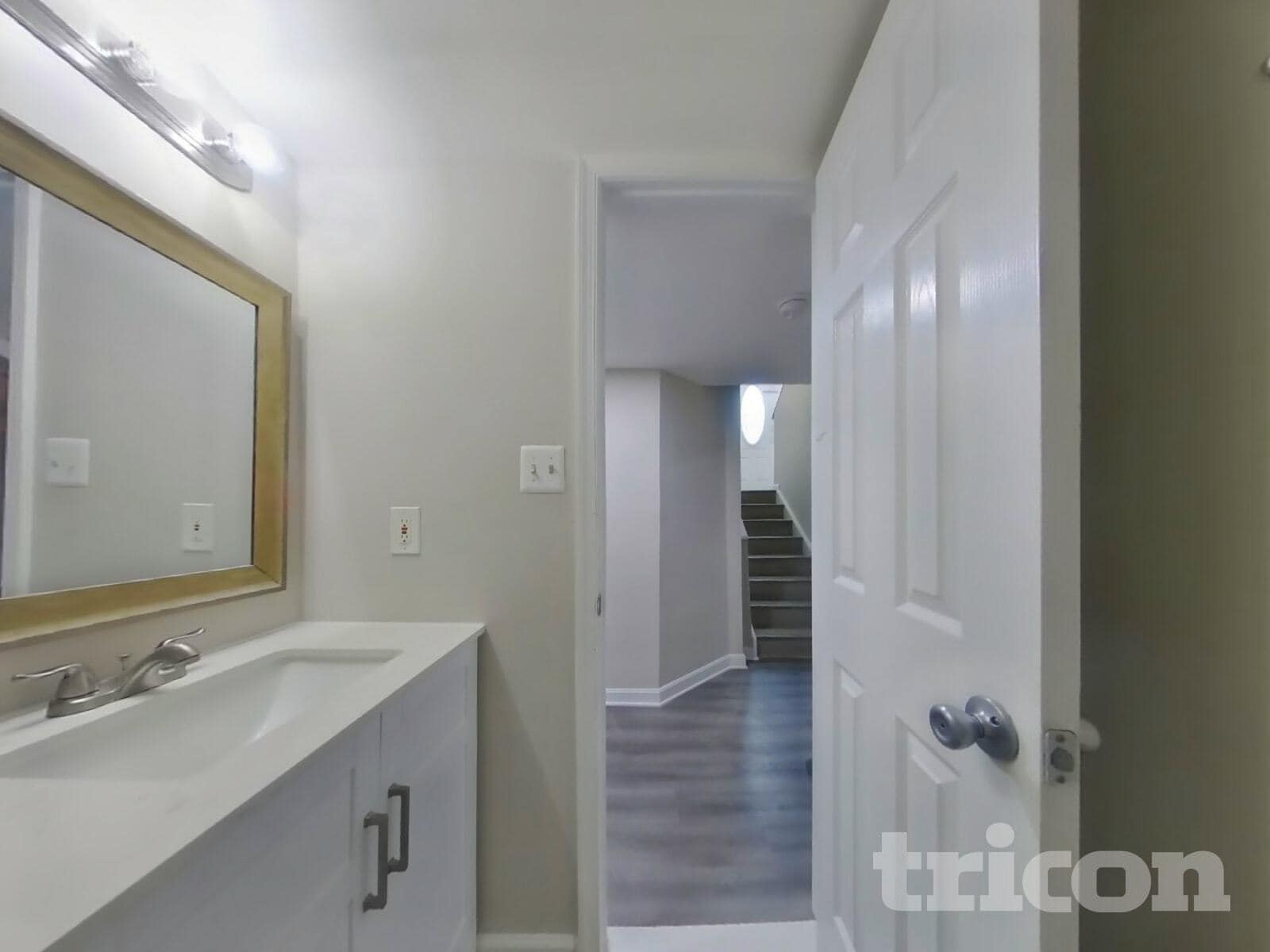 Building Photo - 2300 Timbercrest Dr