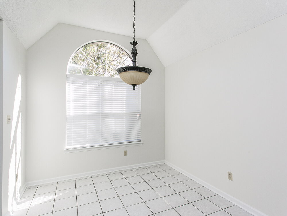 Building Photo - 8291 Cross Point Dr