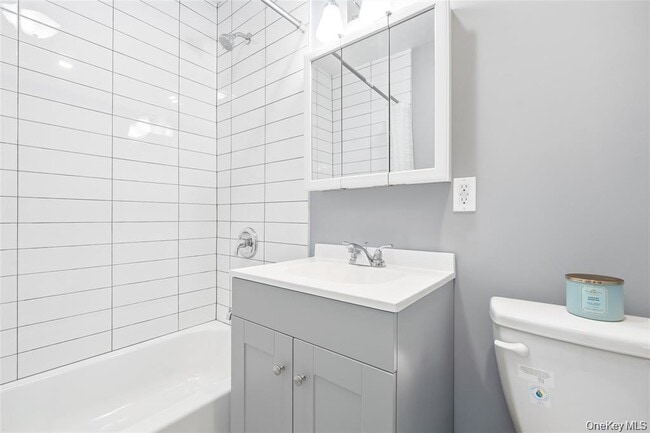 Building Photo - 9 Charles Ln